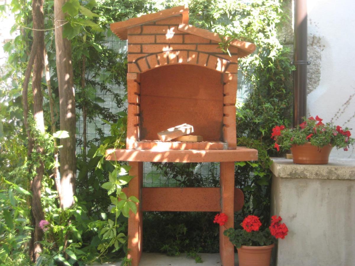 Holiday Home Trostova Kuca Pazin Bilik gambar